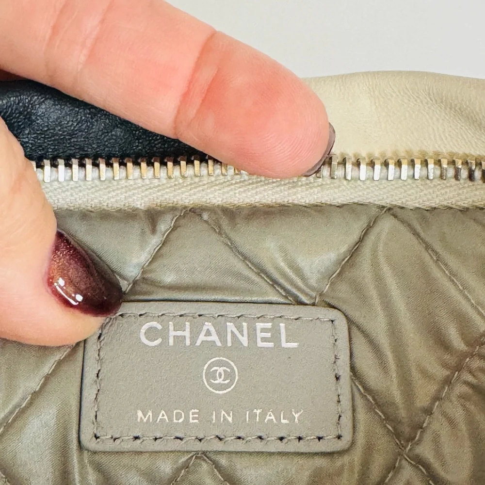 Authentic CHANEL Lambskin Colorblock Clutch - Picture 11 of 14